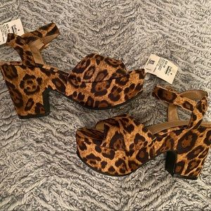 Lulu Belle leopard chunky platform sandals (new)